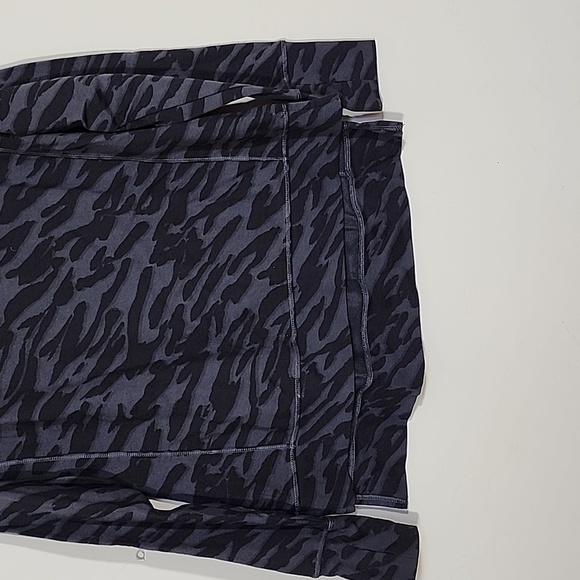 Sweaty Betty Camo After Class Sweatshirt Size S - Picture 3 of 8